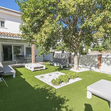 Canovas Nerja - Casa Parador Con Jardin Privado En Centro Nerja Exterior photo