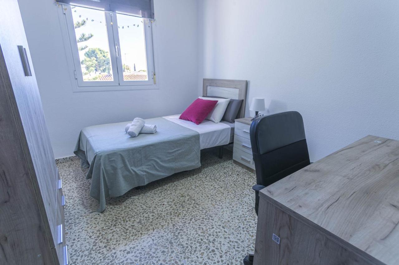 Canovas - Casa Con Jardin Privado En Centro Holiday home Nerja